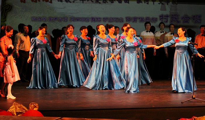 2013 cnyg performance choir.jpg